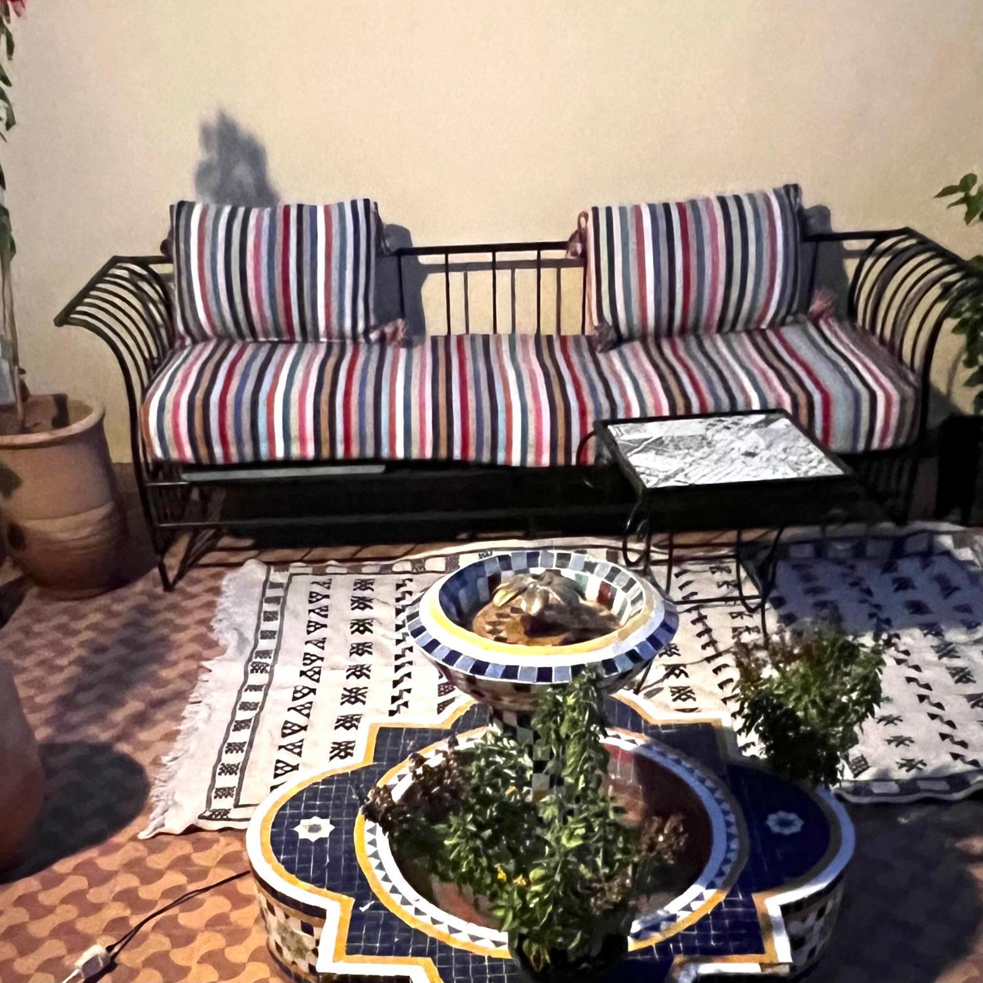 Appartement Proche Aeroport, Dar Nahila Marrakesh Eksteriør bilde